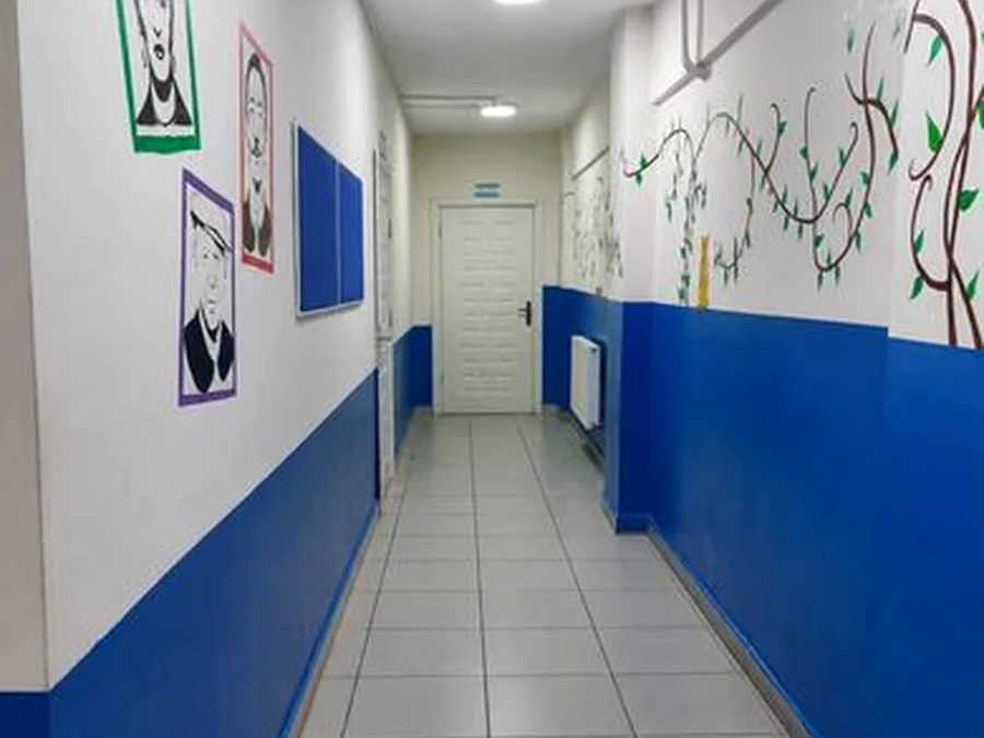 Cevher Koleji koridorları